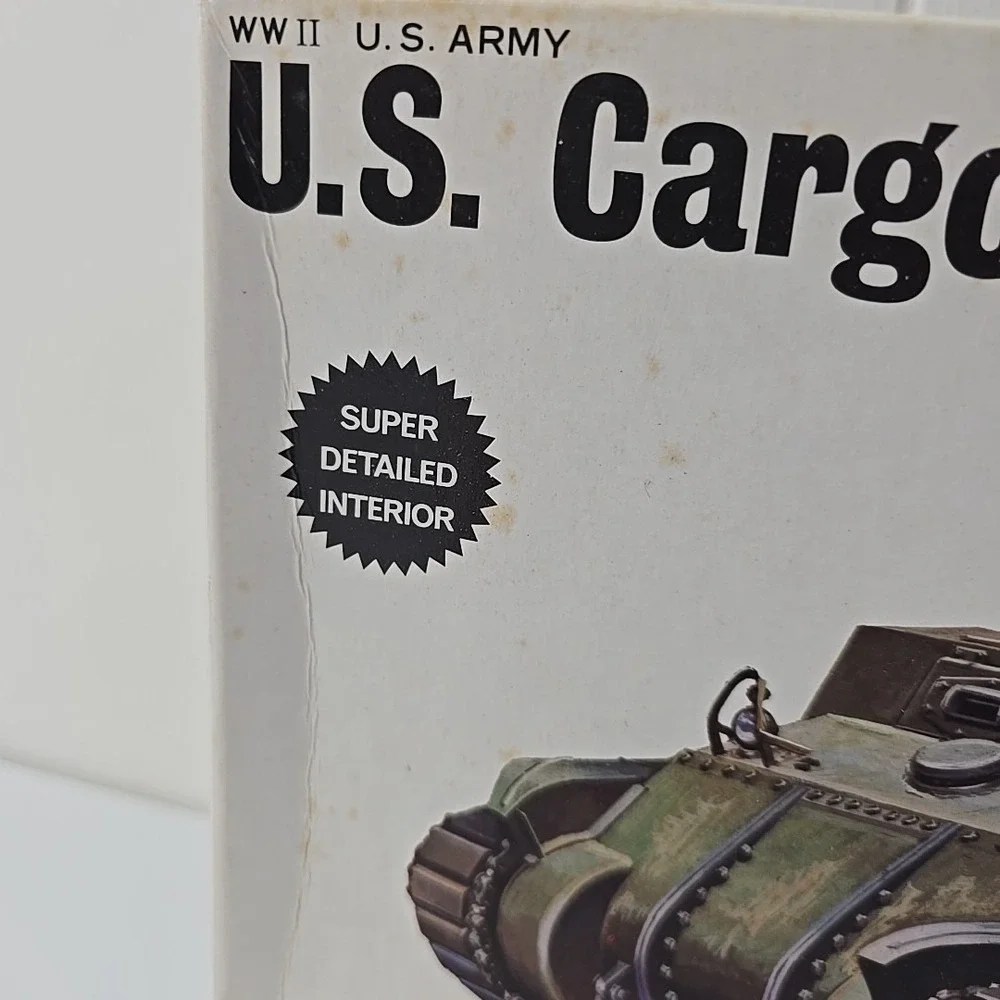 Vtg‎ Bandai U.S. Cargo Carrier M30 Model Kit 1/48 Scale Plastic Gray Pin Point